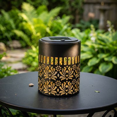lanterne solaire exterieur sur table